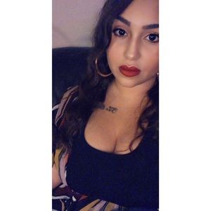 Meet your Posher, Karilyn